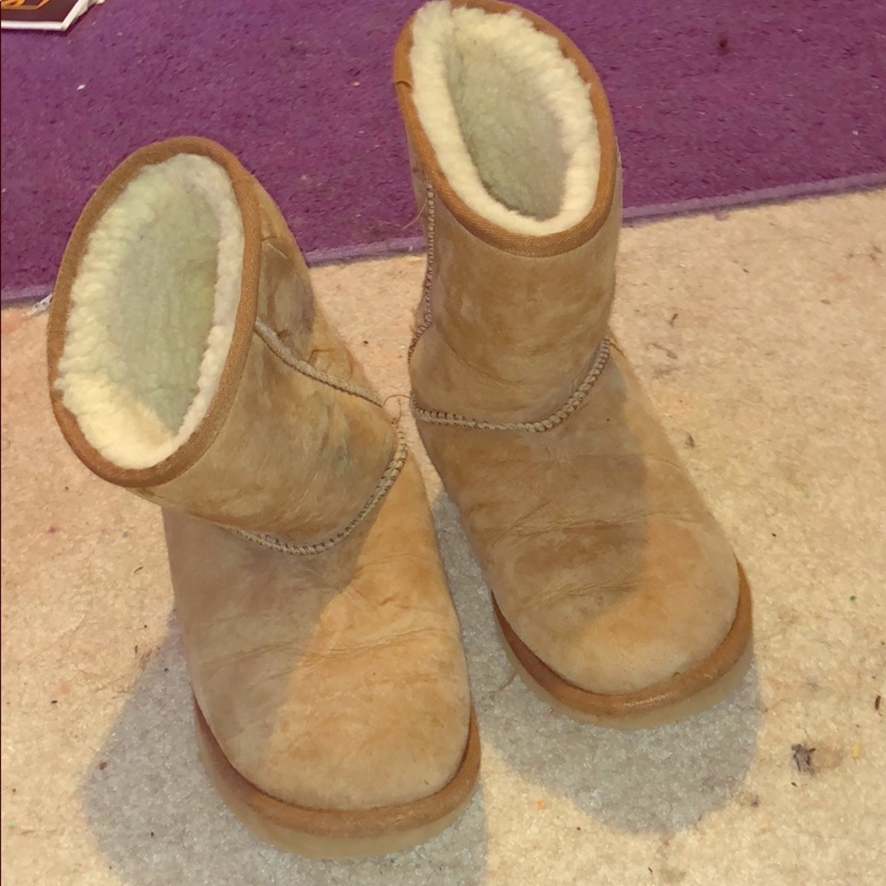 Brown Ugg’s with some wear